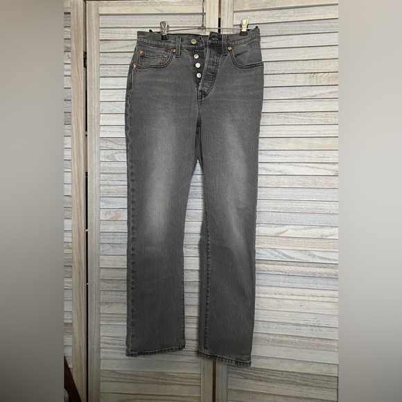 Levi’s 501 Jeans - Picture 1 of 4